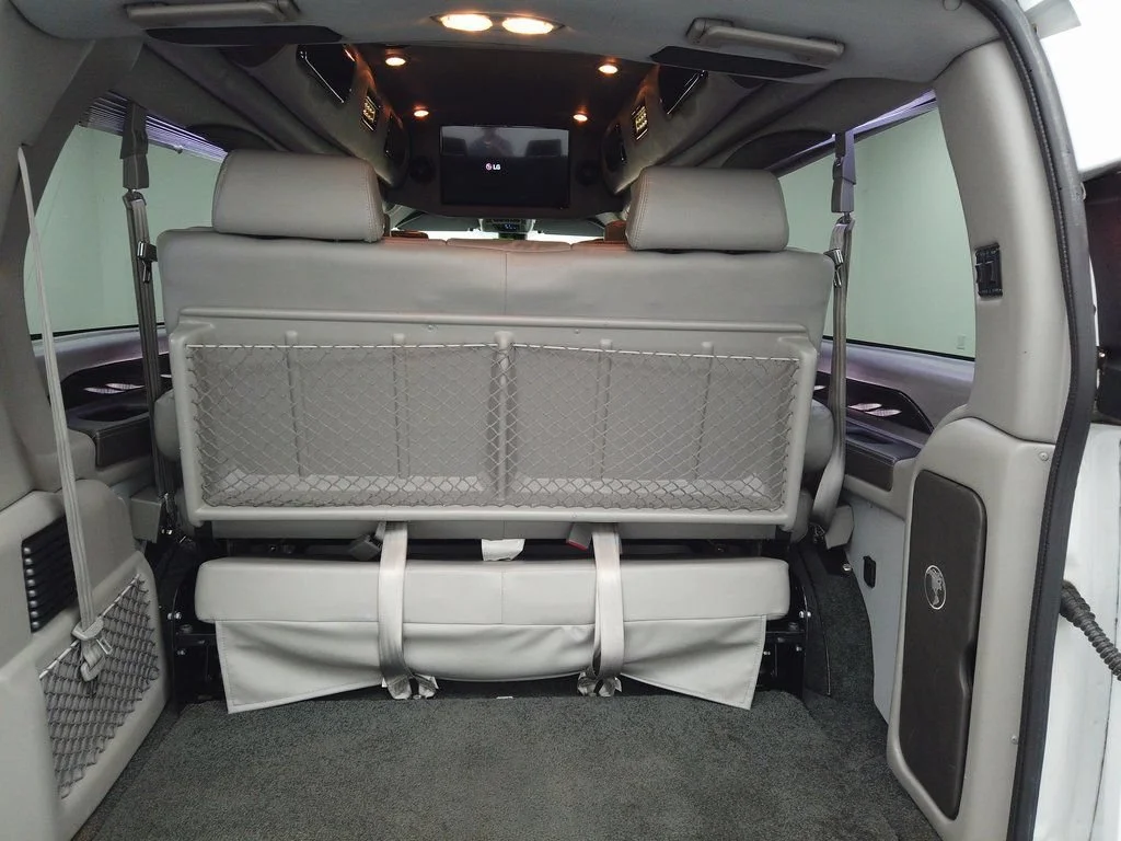 Used 2020 Summit White GMC Work Van image 7