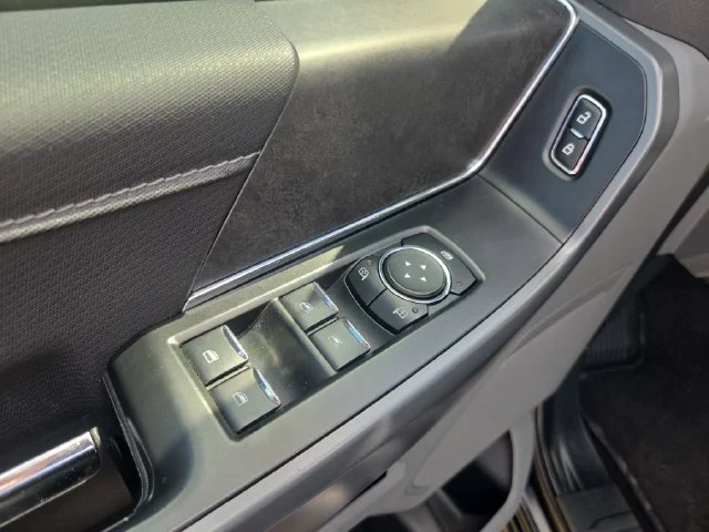 Used 2024 Black Ford XLT image 11