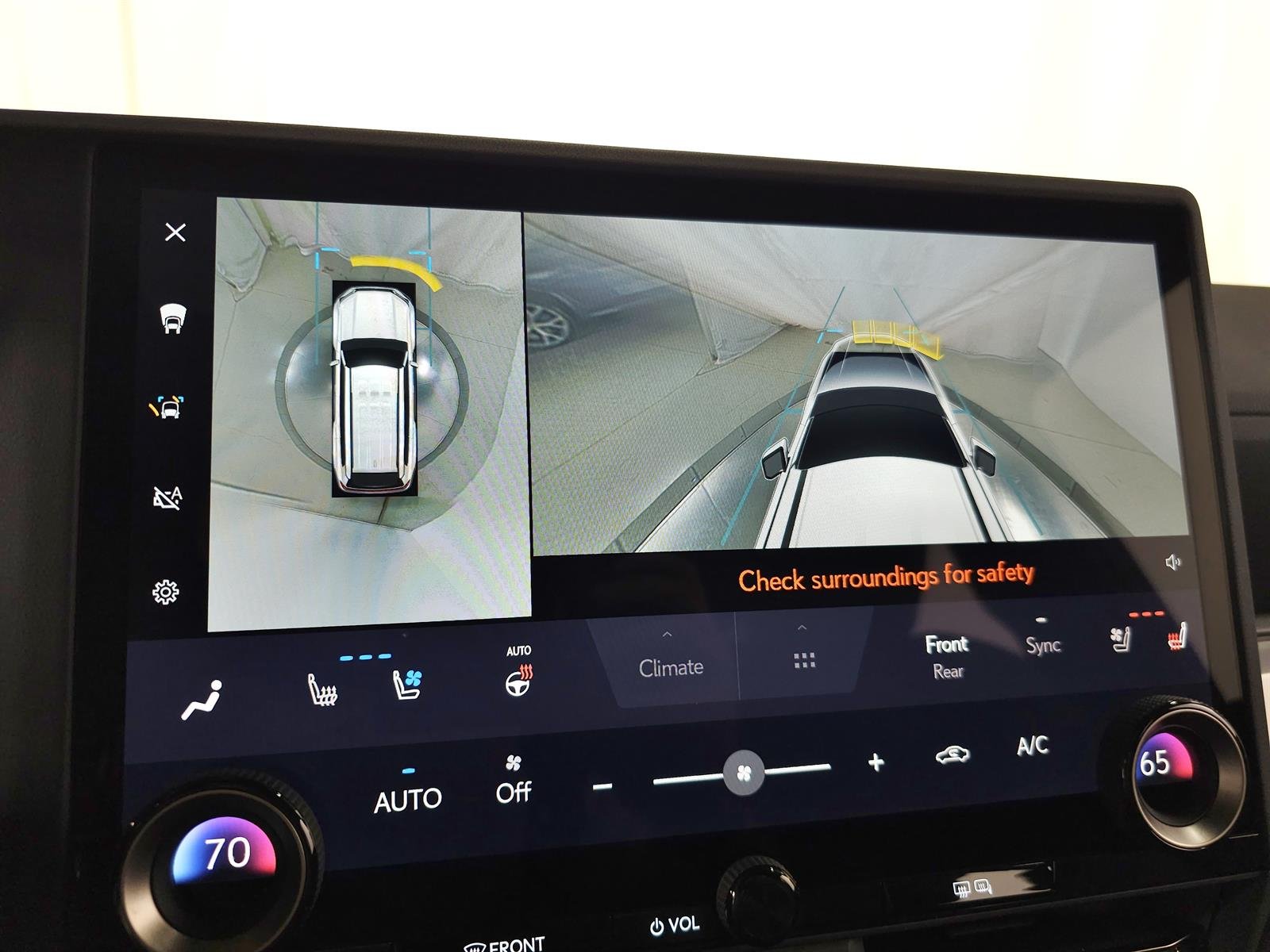 Used 2024 Black Lexus PREMIUM+ image 30