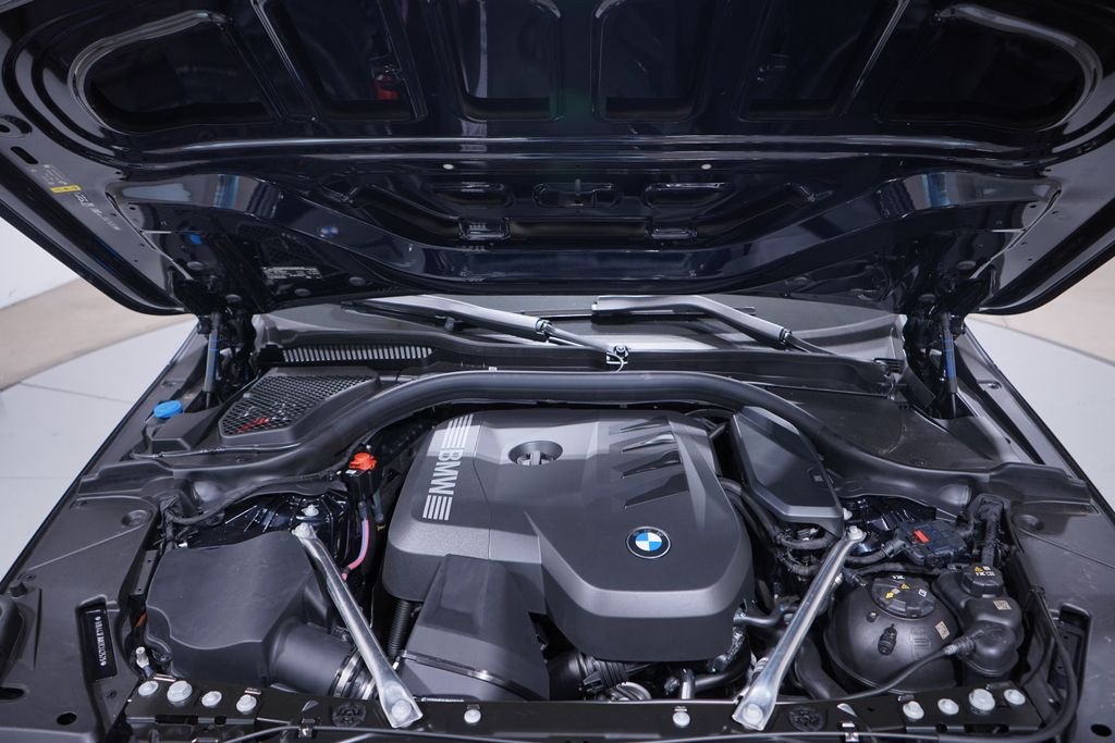 New 2026 Carbon Black Metallic BMW 530i image 16