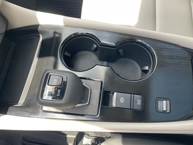 Used 2023 Blue Nissan SL image 24