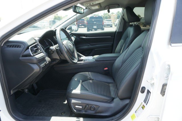 Used 2024  Toyota SE image 13