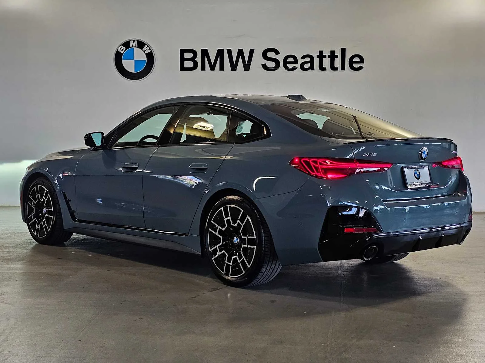Certified Used 2025 Cape York Green Metallic BMW 430i xDrive image 4