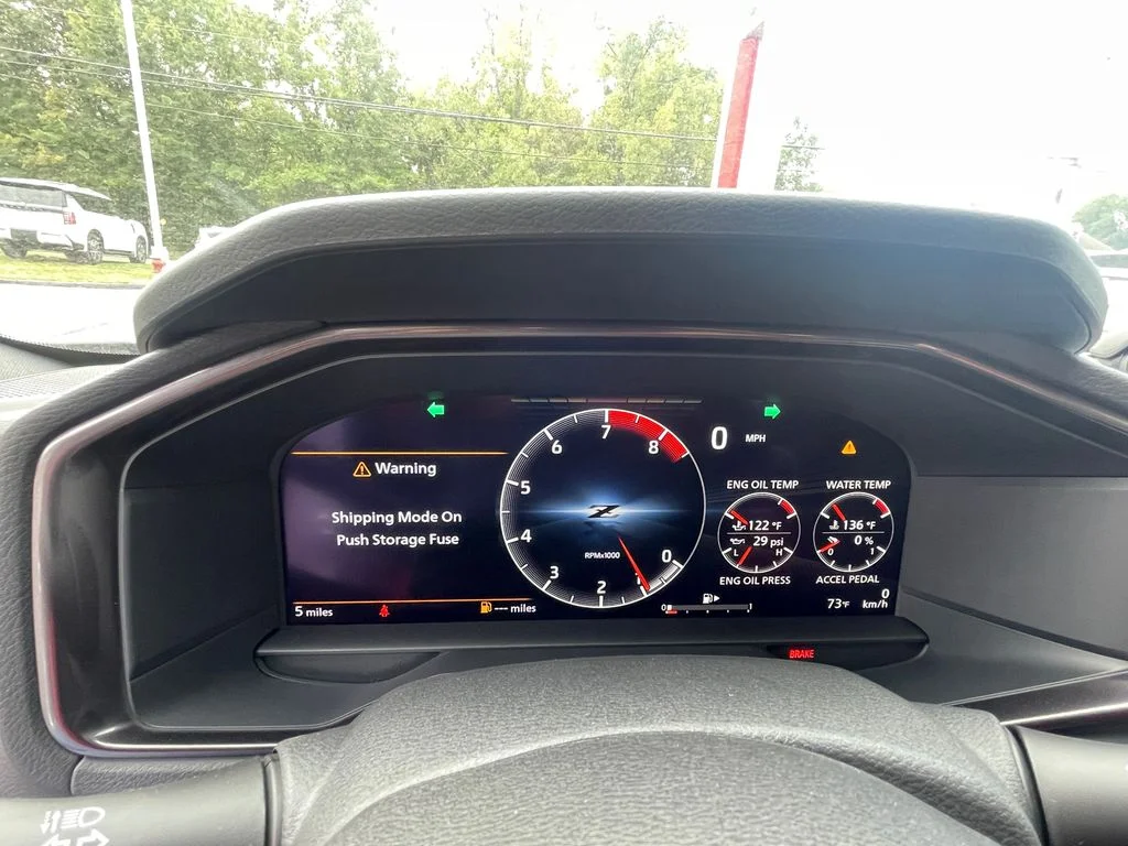 New 2027 Boulder Gray Pearl / Super Black Two-tone Nissan Sport image 19