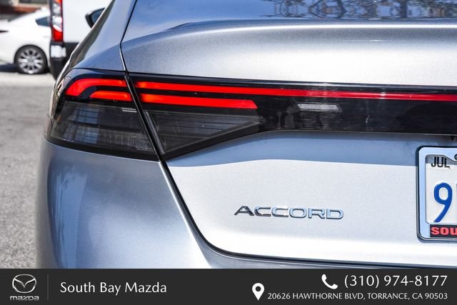 Used 2023  Honda EX image 9