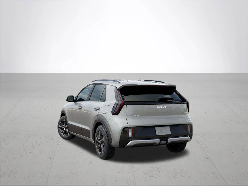 New 2027 Ivory Silver Kia S image 4