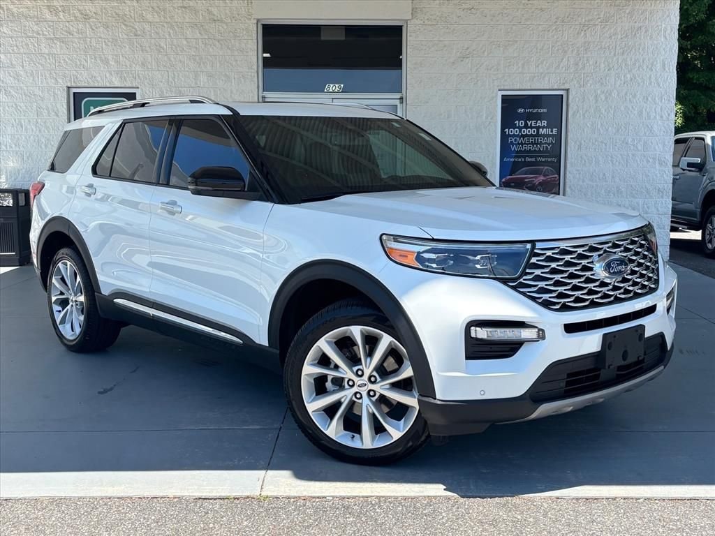 2024 Ford Explorer Platinum 4WD's photo