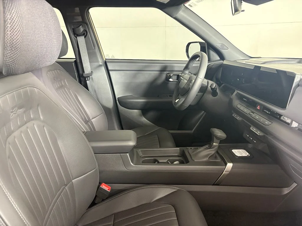 New 2027 Brown Kia X-Line S image 14