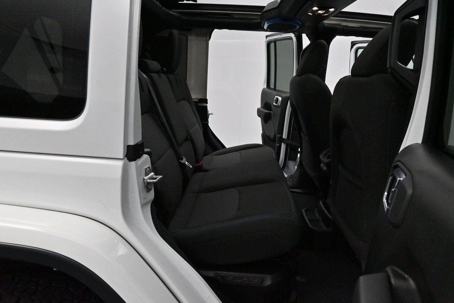 Used 2023 Bright White Clearcoat Jeep Rubicon image 33