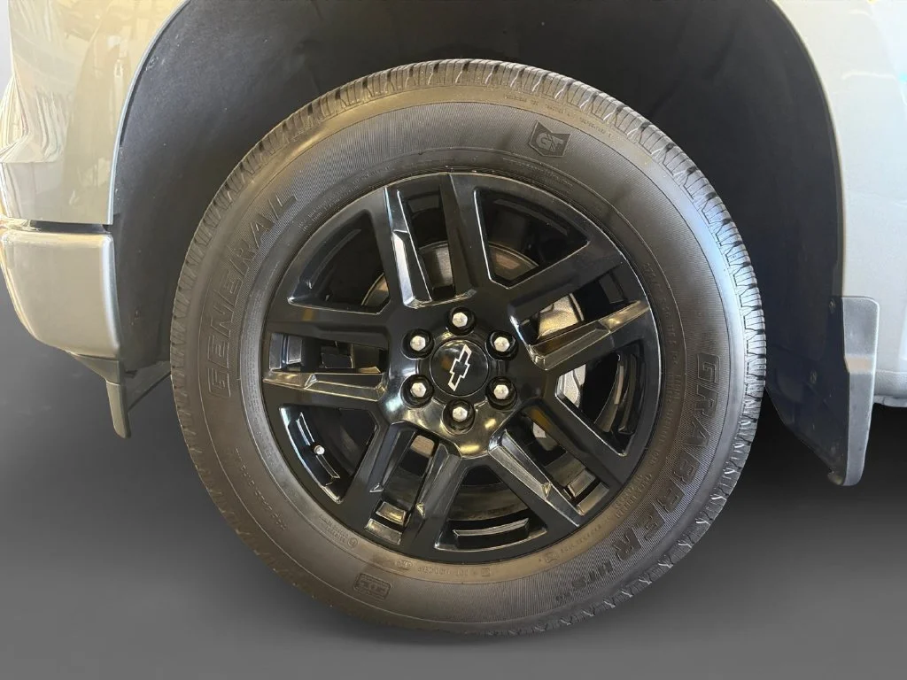 Used 2025 Sterling Gray Metallic Chevrolet Custom image 15