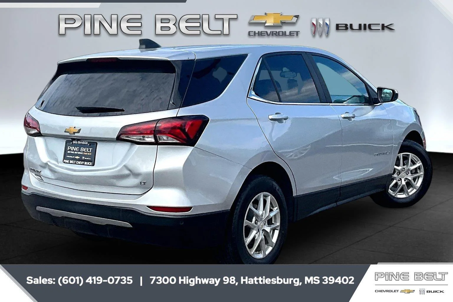 Used 2022 SILVER ICE METALLIC Chevrolet LT image 11