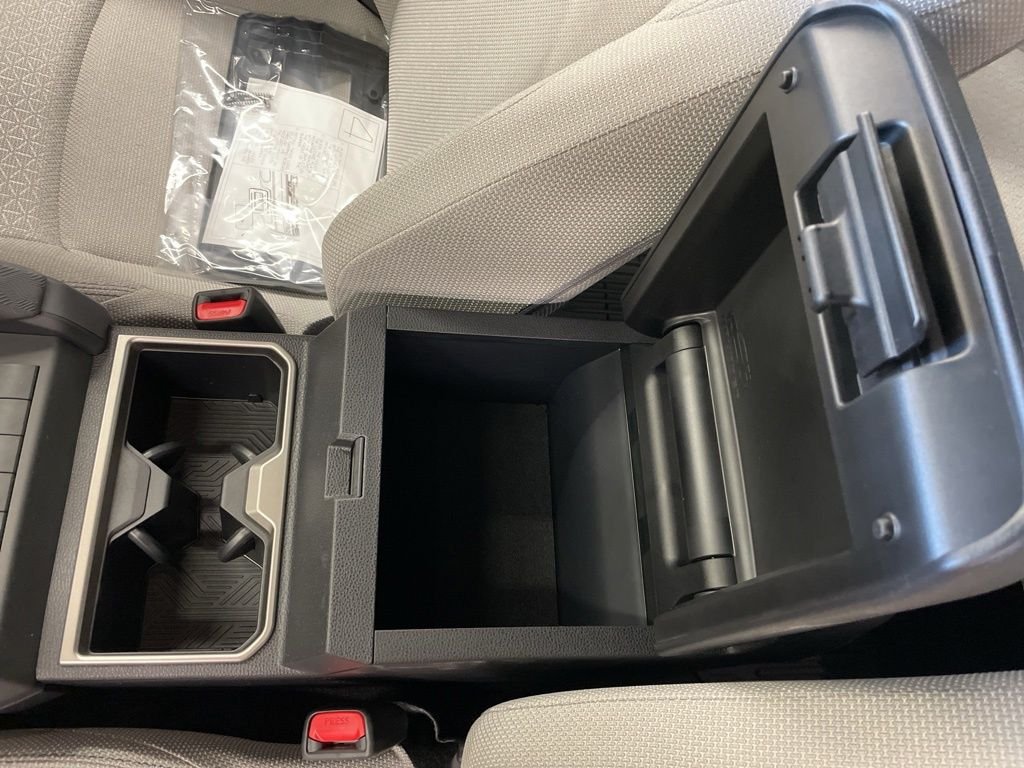 2026 Toyota 4Runner SR5 - Photo 16