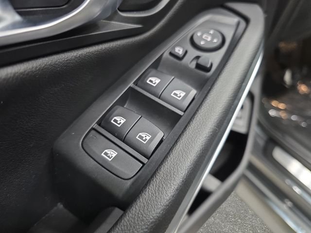 Used 2022 Mineral Grey Metallic BMW 330i xDrive image 27