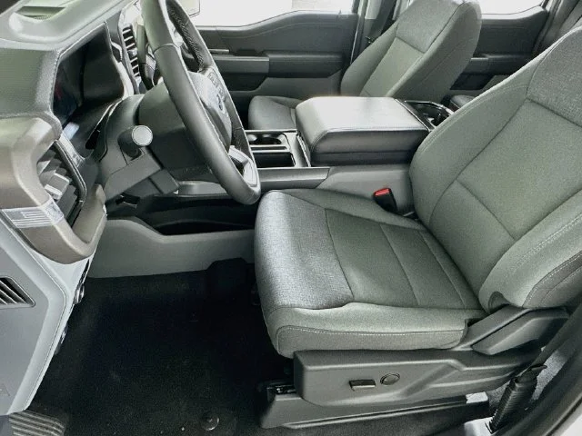 New 2026 White Ford XLT image 9