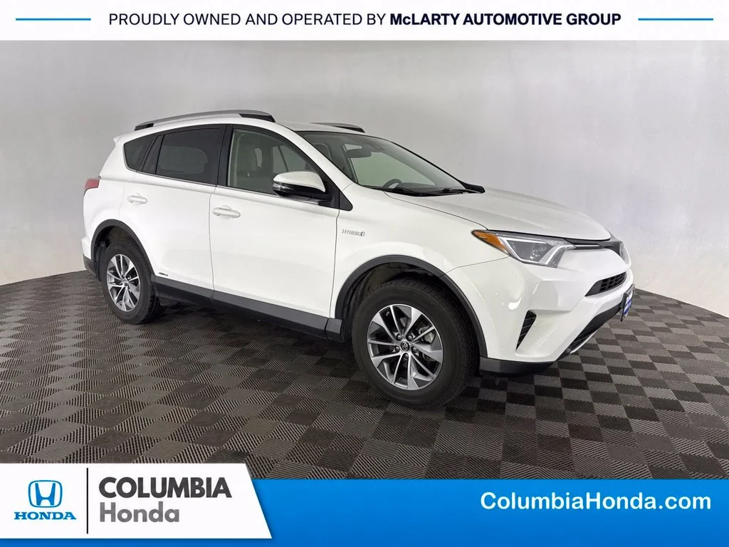 Used 2018 White Toyota LE image 1