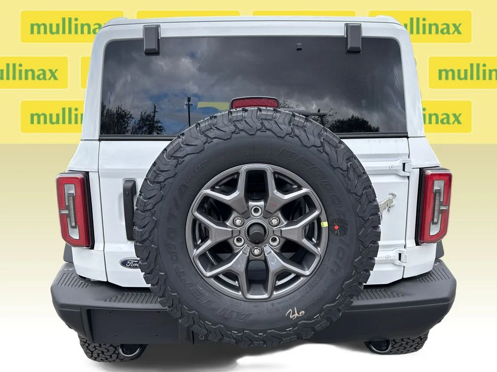 New 2025 White Ford Badlands image 14