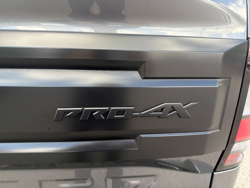 New 2026 Nissan Frontier PRO-4X 4D Crew Cab
