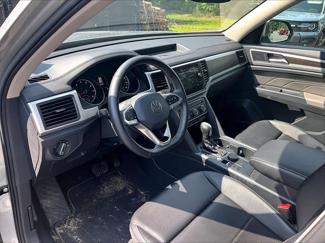 Used 2021 Silver Volkswagen 3.6L V6 SE w/Technology image 8