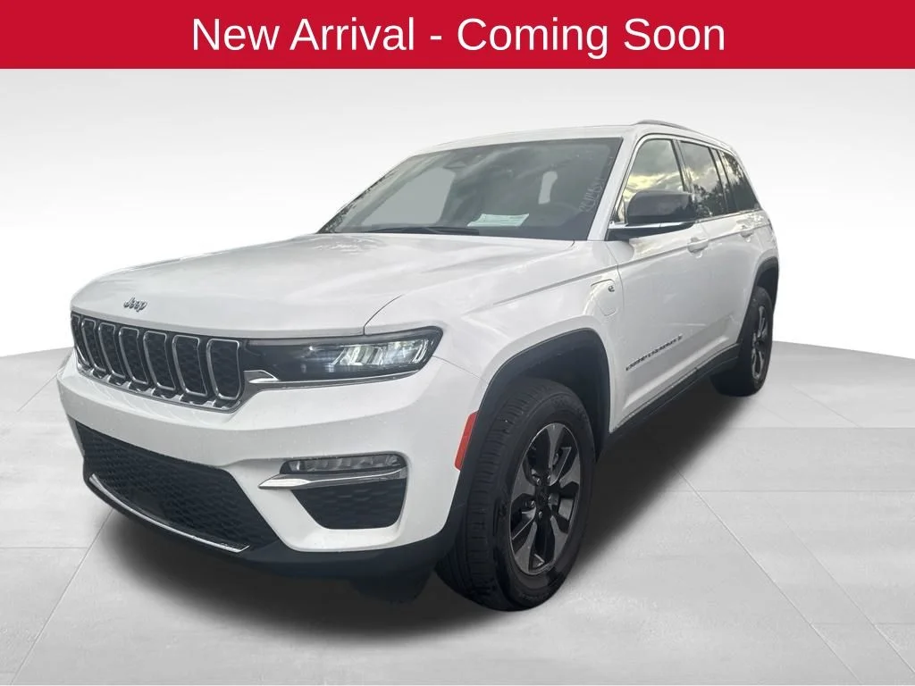 Used 2024 White/off-white Jeep 4xe image 2