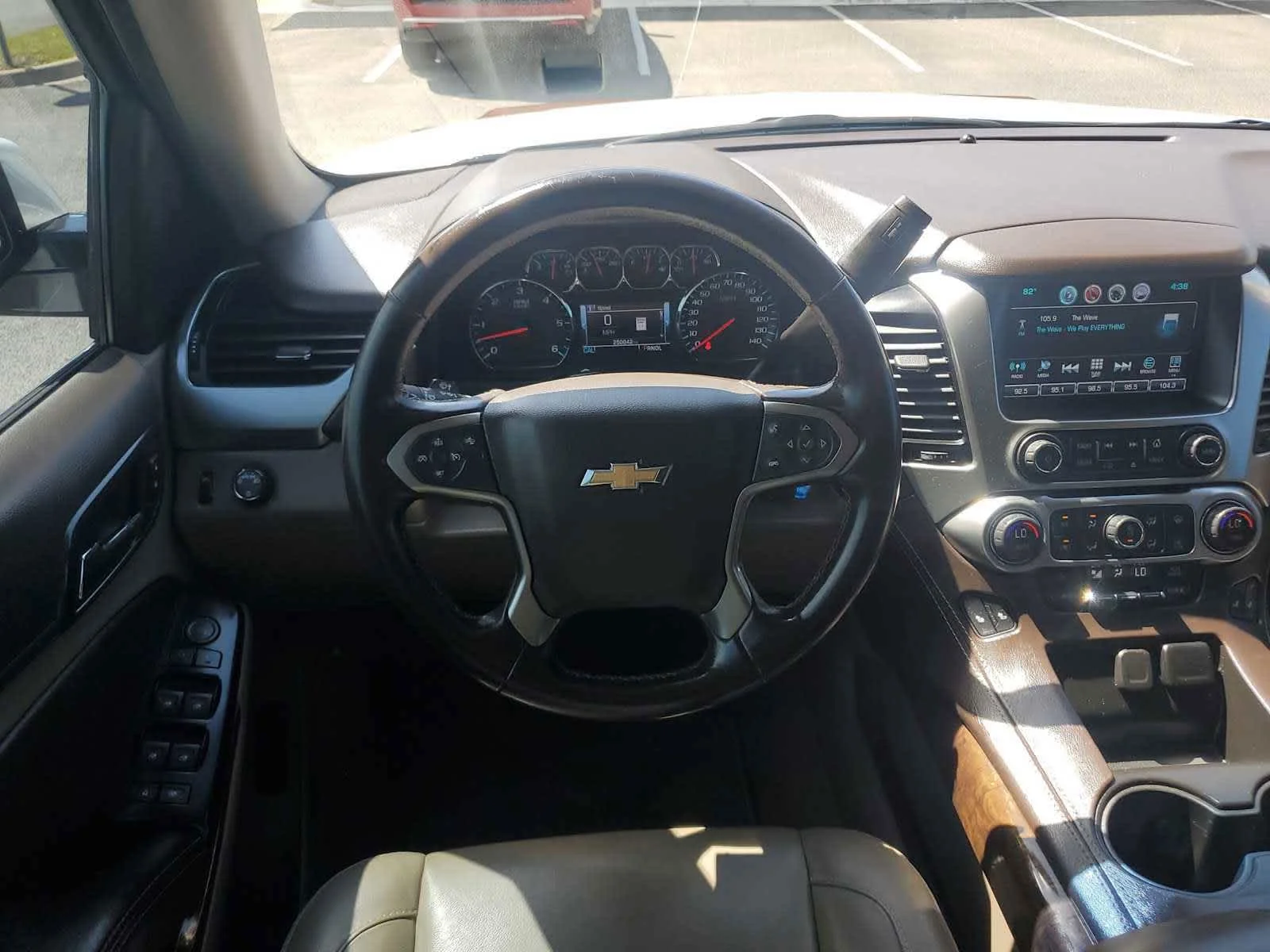 Used 2019 SUMMIT WHITE Chevrolet LT image 11