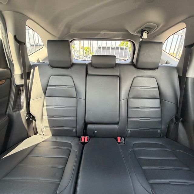 Used 2022 White Honda EX-L image 37