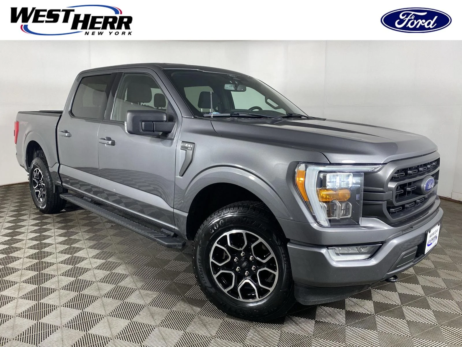 Used 2022 Carbonized Gray Ford XLT image 1