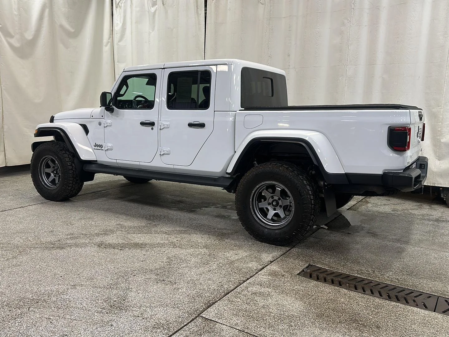 Used 2021 Bright White Clearcoat Jeep Overland image 3