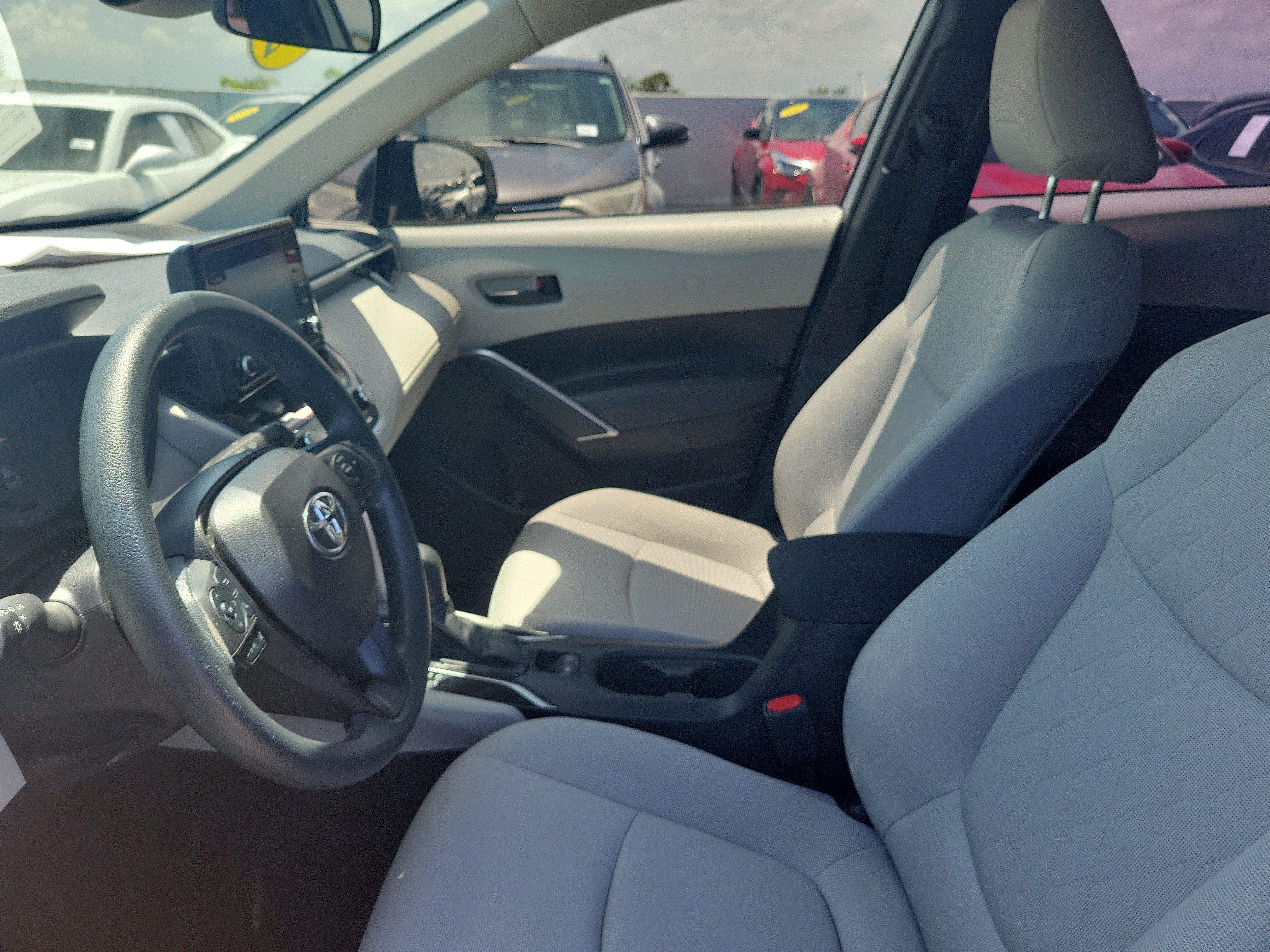 Used 2022 Silver Toyota L image 21