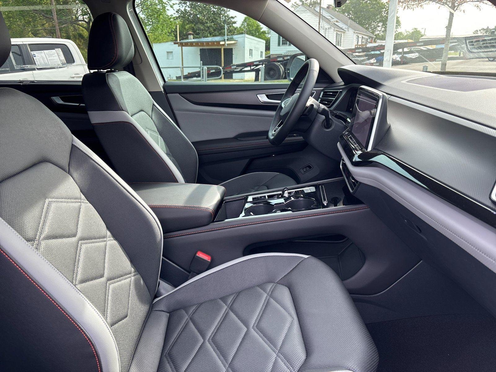 2025 Volkswagen Atlas Atlas Peak Edition - Photo 40