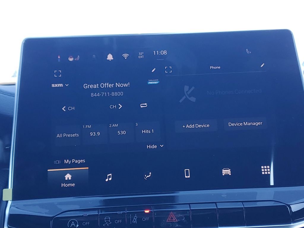 New 2026 Hydro Blue Pearlcoat Jeep Latitude image 24