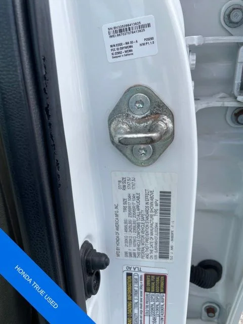Used 2018 White Diamond Pearl Honda LX image 24
