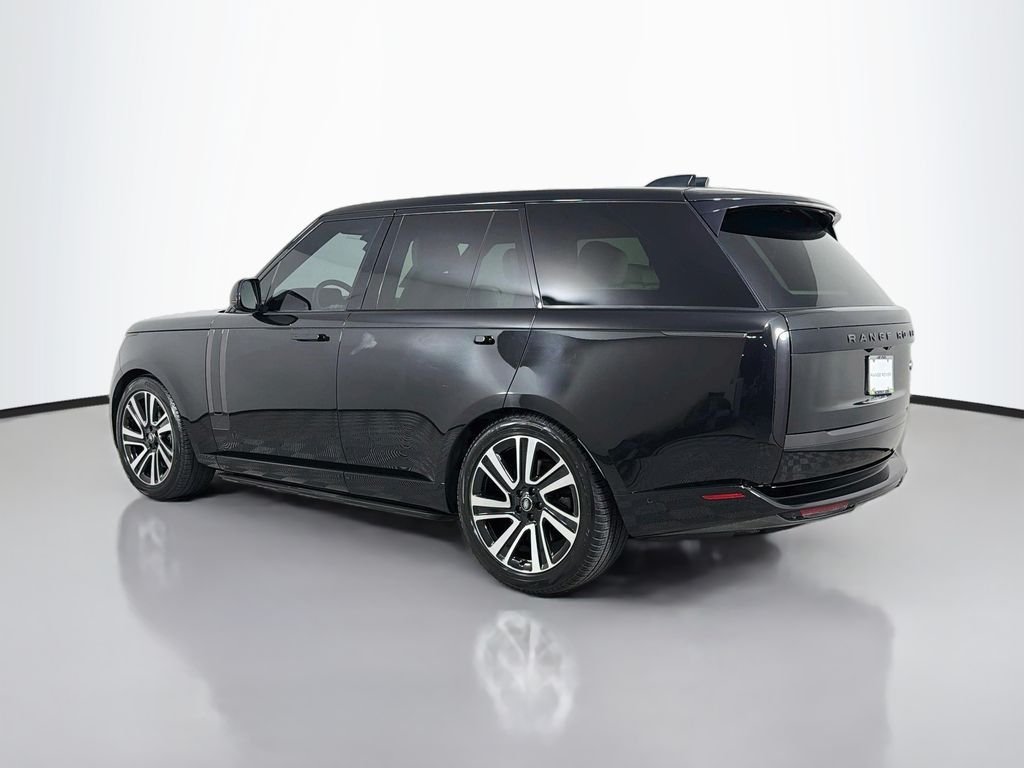 Certified Used 2023 Black Land Rover SE image 7