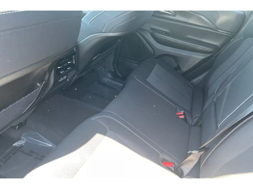 Used 2024 BRIGHT WHITE CLEARCOAT Jeep Laredo image 14