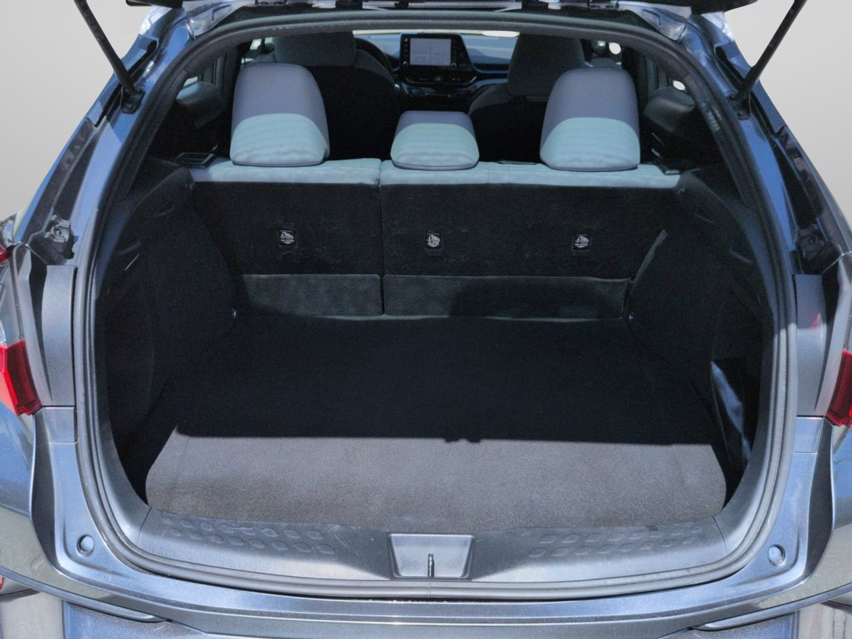 Used 2019 Magnetic Gray Metallic Toyota XLE image 16