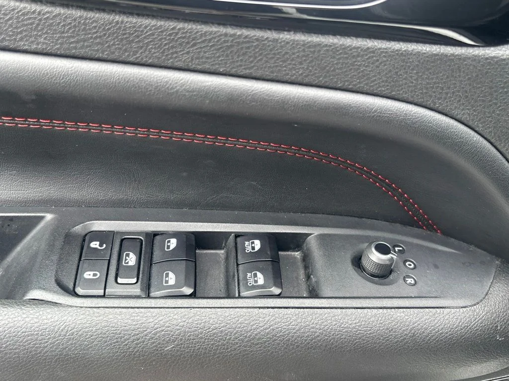Used 2024 White Jeep Trailhawk image 8