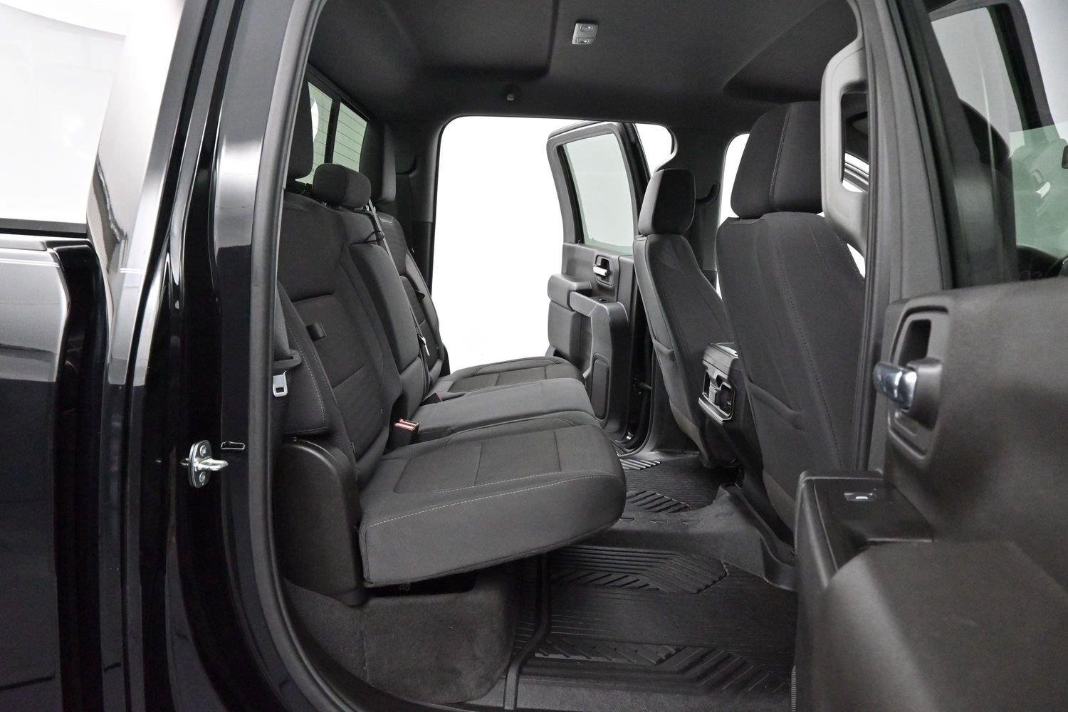Used 2020 BLACK Chevrolet LT image 31