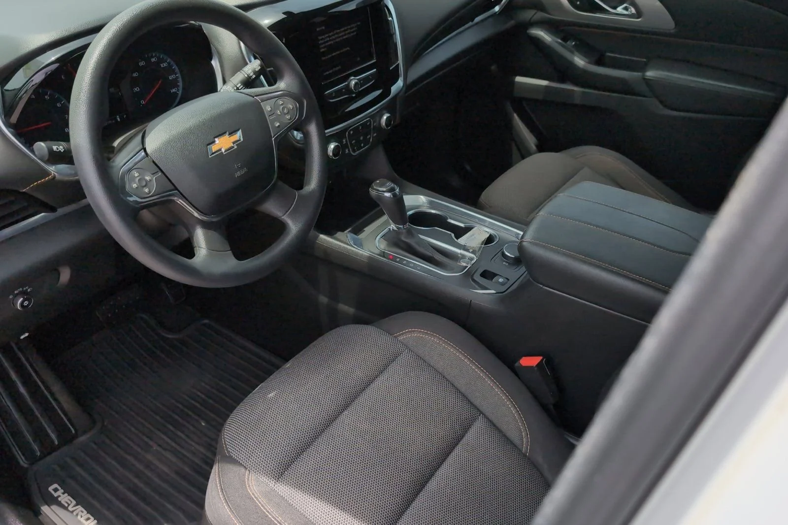 Used 2020 SUMMIT WHITE Chevrolet LS image 11