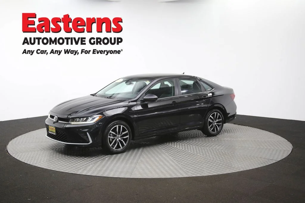 Used 2025 Black Volkswagen 1.5T SE image 57