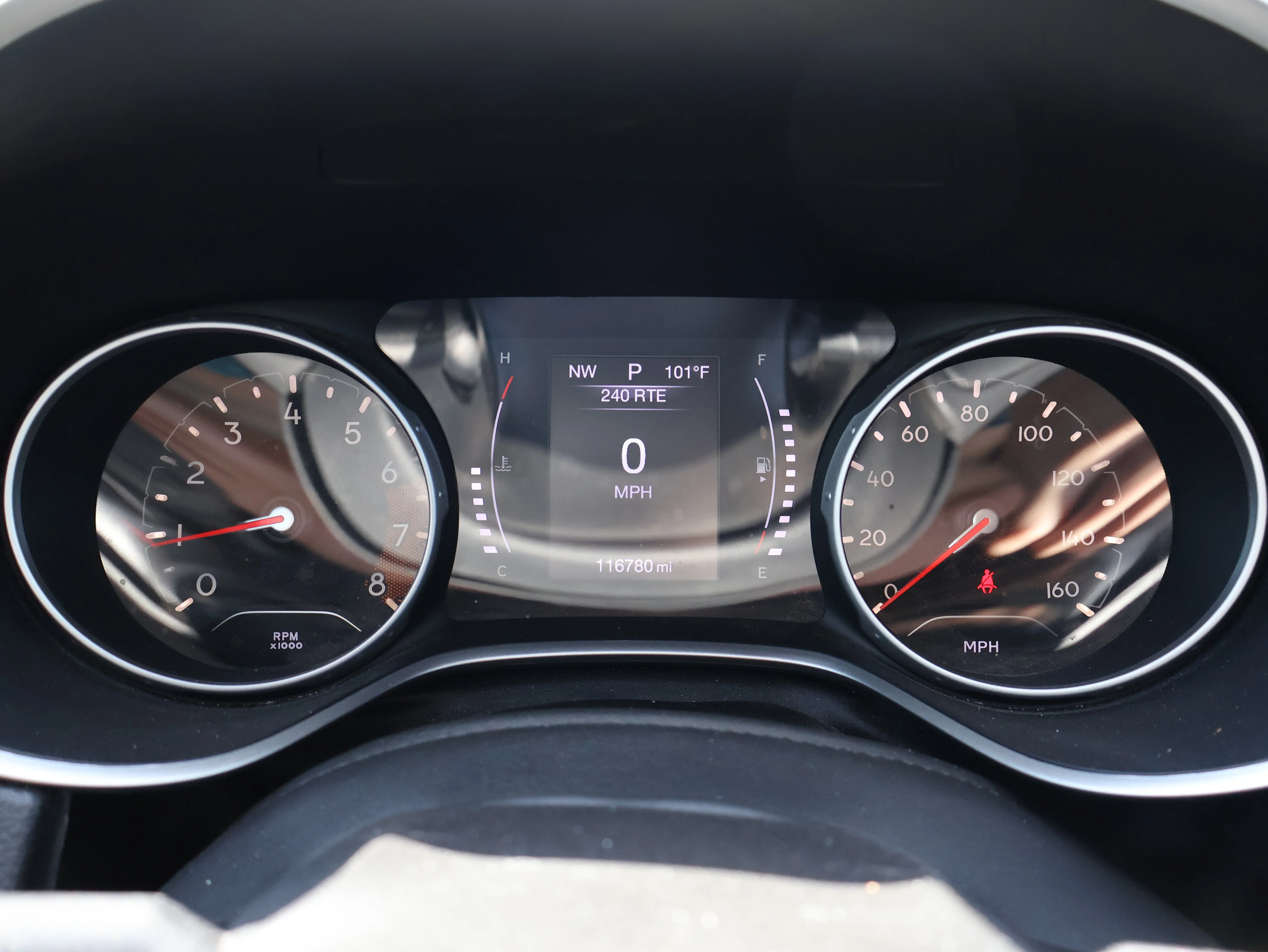 Used 2018 Granite Crystal Metallic Clearcoat Jeep Altitude image 36