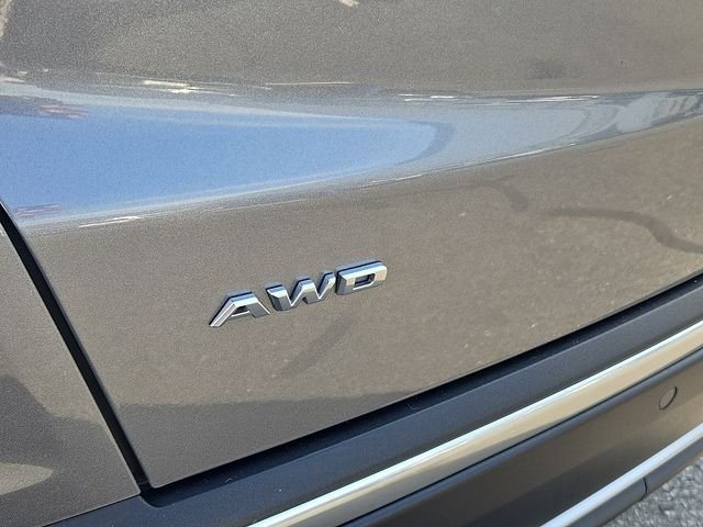 Used 2022 Steel Metallic Cadillac Premium Luxury image 31
