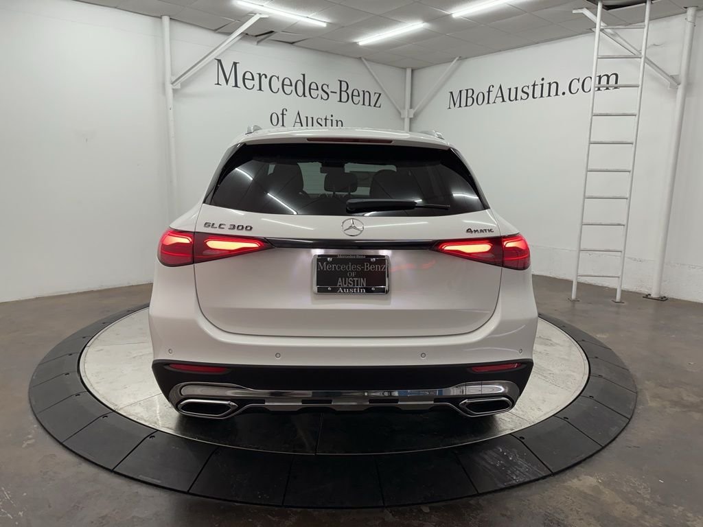 Used 2026 White Mercedes-Benz GLC 300 image 6
