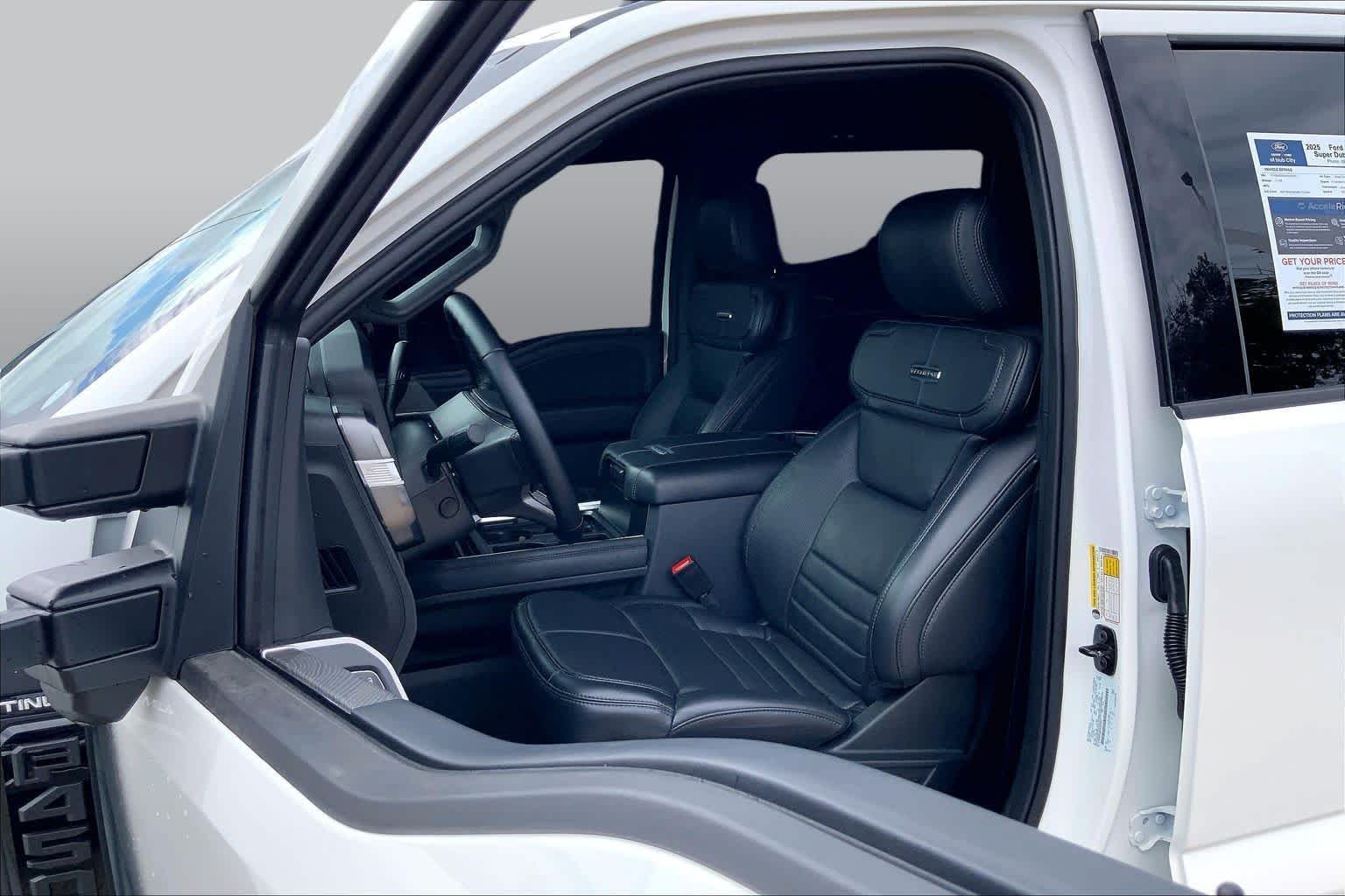 Used 2025 Star White Ford Platinum image 8