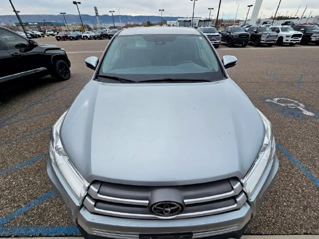Used 2018 Celestial Silver Metallic Toyota LE Plus image 3