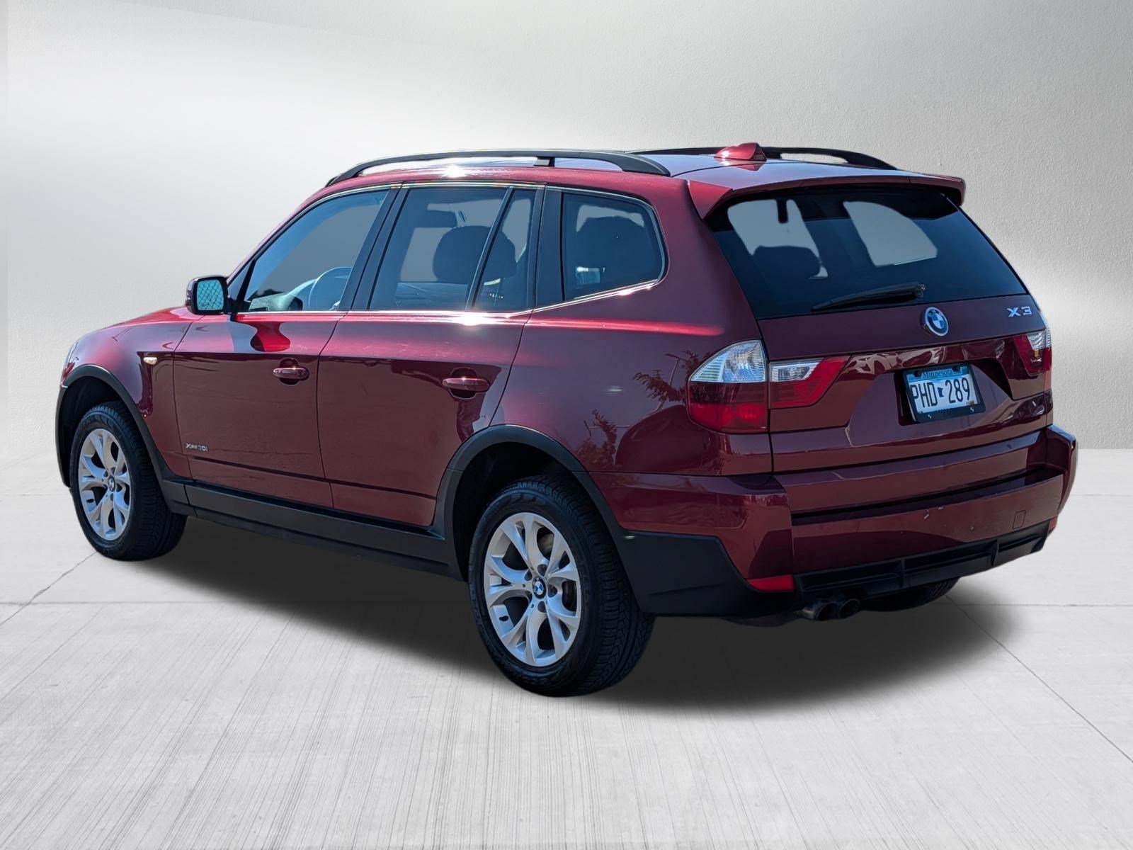Used 2009 Vermillion Red Metallic BMW xDrive30i image 5