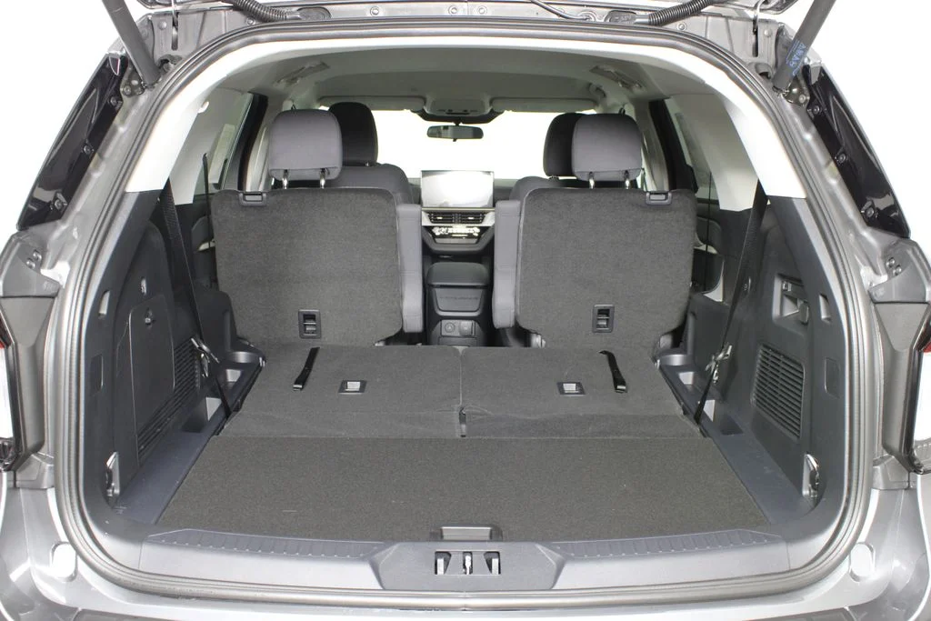 New 2026 Carbonized Gray Metallic Ford Active image 8