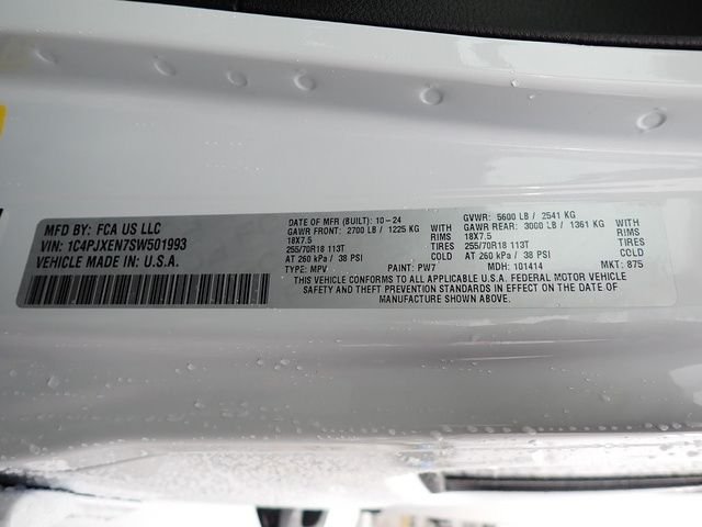 New 2025 Bright White Clear-Coat Exterior Paint Jeep Sahara image 16