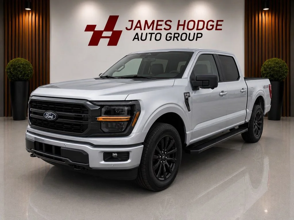 New 2025 Iconic Silver Metallic Ford XLT image 1
