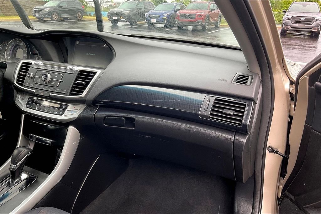 Used 2013 Beige Honda Sport image 15