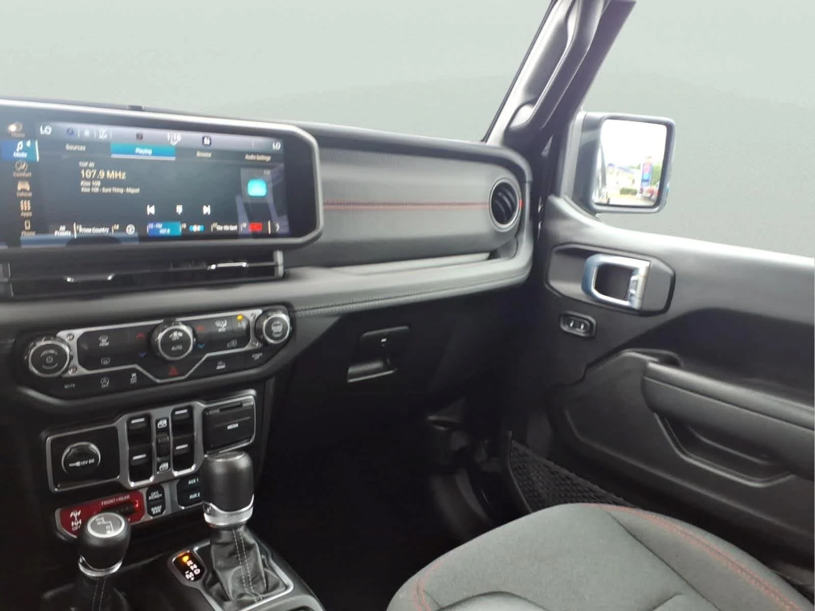 Used 2026 Black Clearcoat Jeep Rubicon image 15