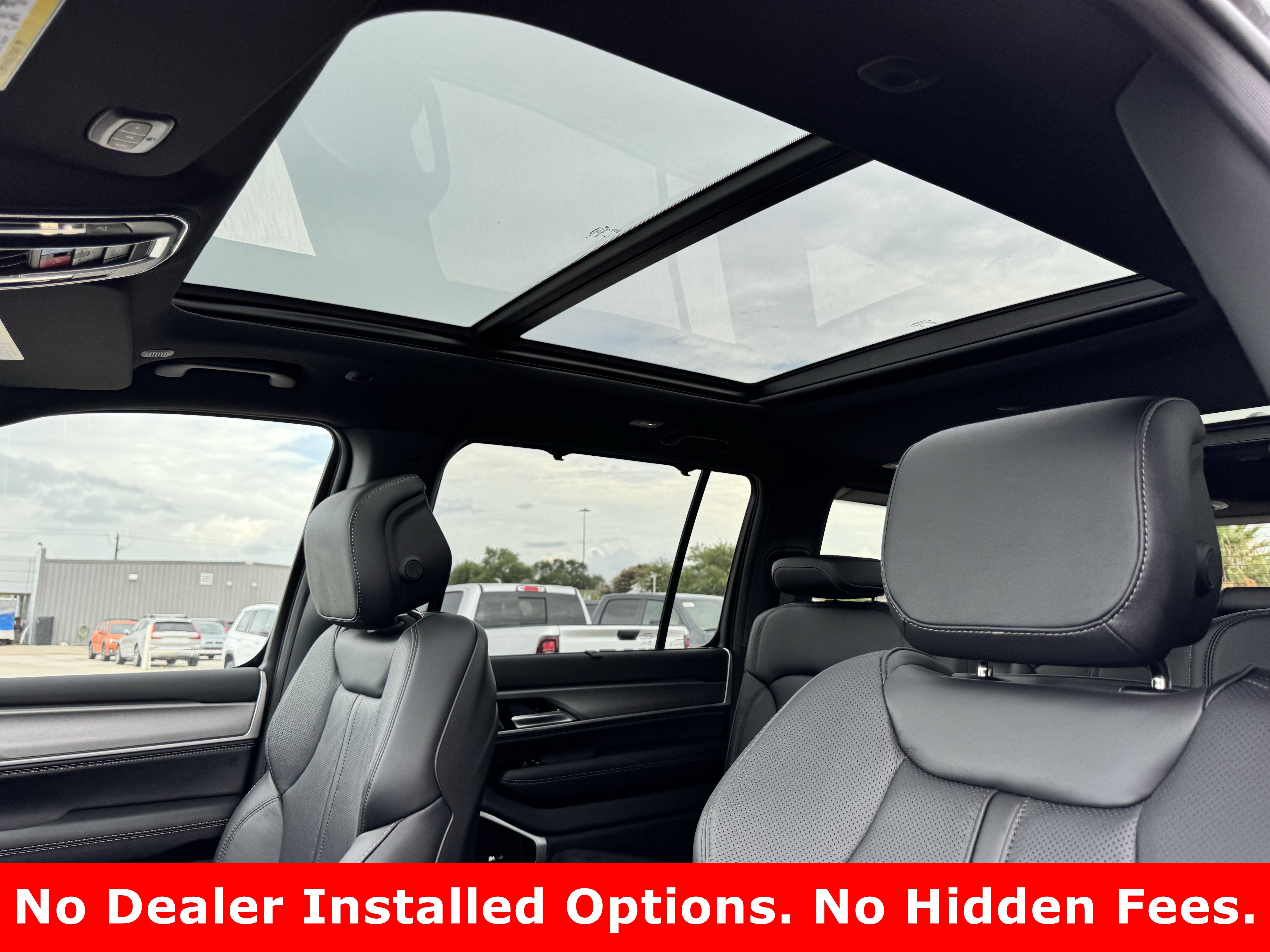 New 2026 Baltic-Gray Metallic Clear-Coat Exterior Paint Jeep Limited Reserve image 18